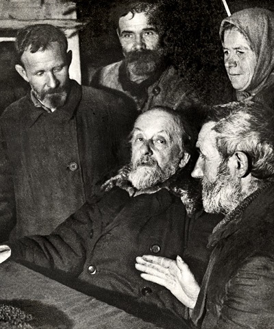 К. Э. Циолковский в колхозе «Угра» в марте 1934 года